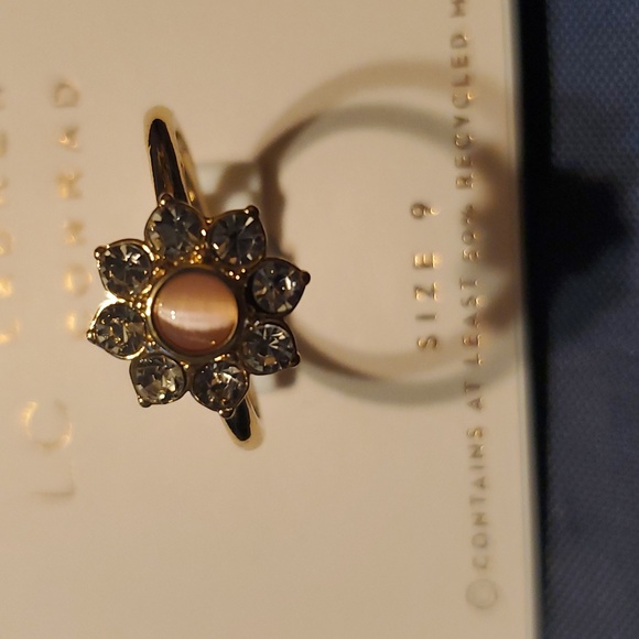 Ring - Picture 2 of 4